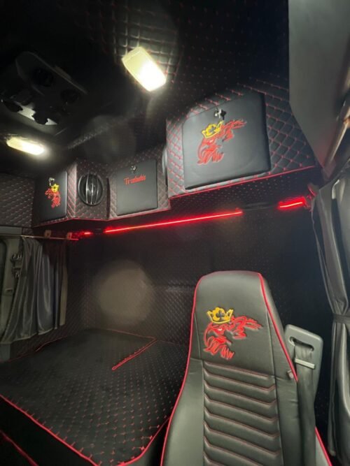 Maleiro Trabalhado Teto Alto Scania